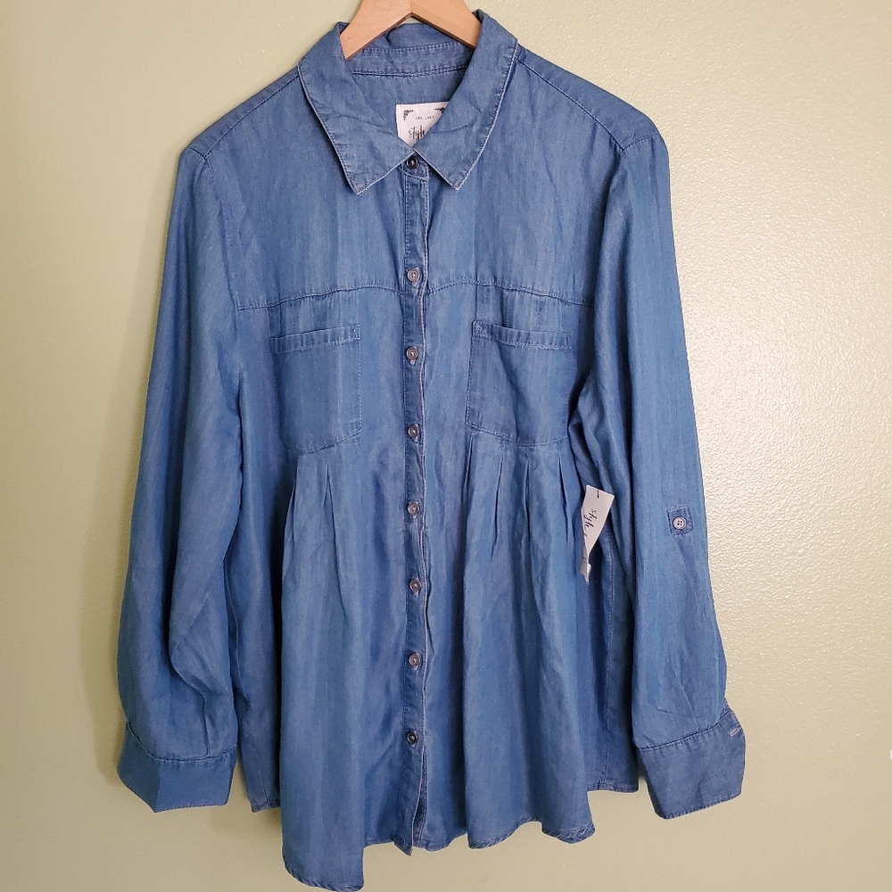 Light Flowy Style Co Button Shirt
